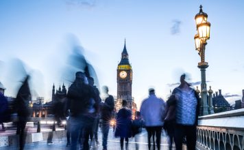 Westminster Bridge - The Big Ben and House of Parliament in London - UK