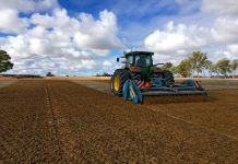 Rotary spading (deep mixing) on an experiment near Yerecoin in 2009. Photo: Dr Stephen Davies